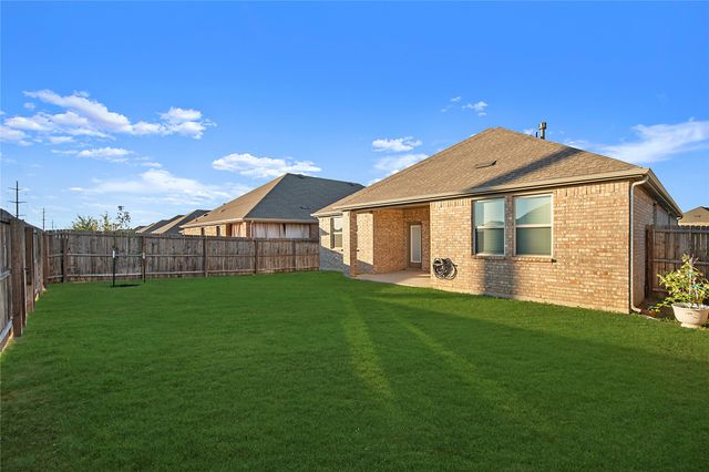 3102 Moccasin Lane, Aubrey, TX 76227
