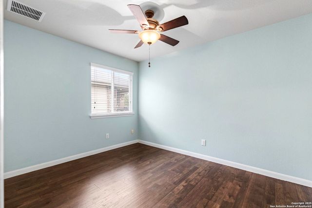 1021 Lauren St, New Braunfels, TX 78130