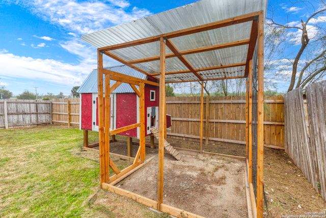 1021 Lauren St, New Braunfels, TX 78130