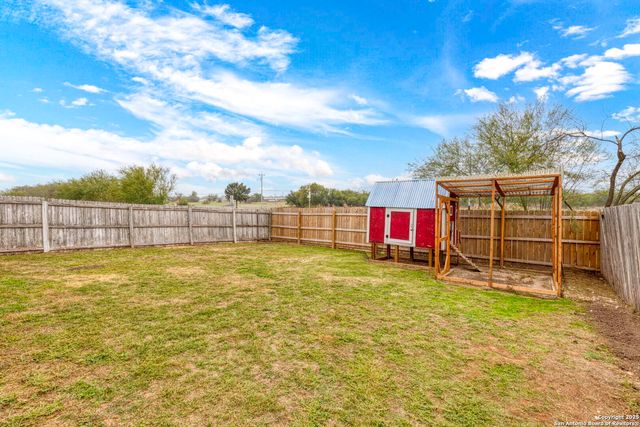 1021 Lauren St, New Braunfels, TX 78130