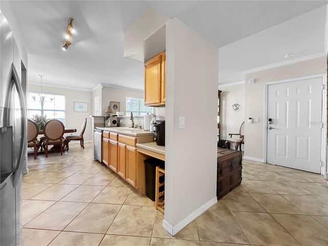 1025 VILLAGIO CIRCLE 101, Sarasota, FL 34237