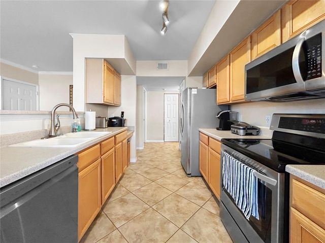 1025 VILLAGIO CIRCLE 101, Sarasota, FL 34237