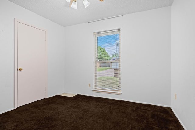 801 Meadowlark Drive, Mansfield, TX 76063