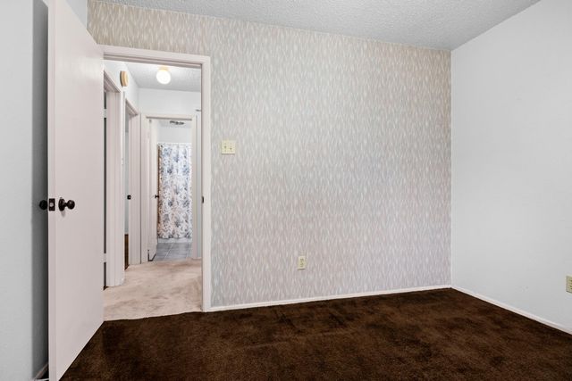 801 Meadowlark Drive, Mansfield, TX 76063