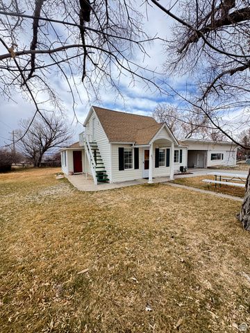 692 S 300 W, Mt Pleasant, UT 84647