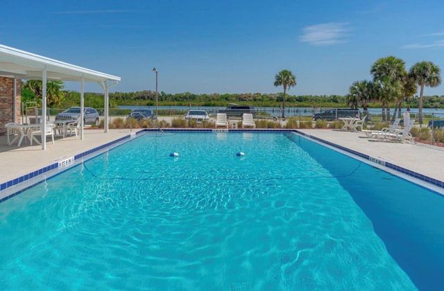 141 N 141 INDIAN RIVER, Edgewater, FL 32141