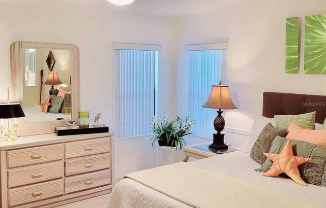 141 N 141 INDIAN RIVER, Edgewater, FL 32141