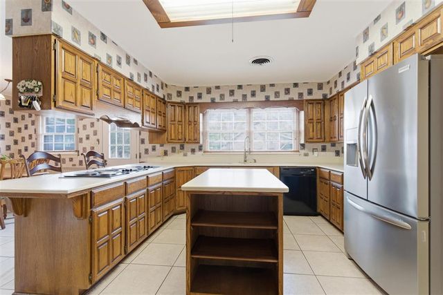 1015 S Texas Street, Deridder, LA 70634