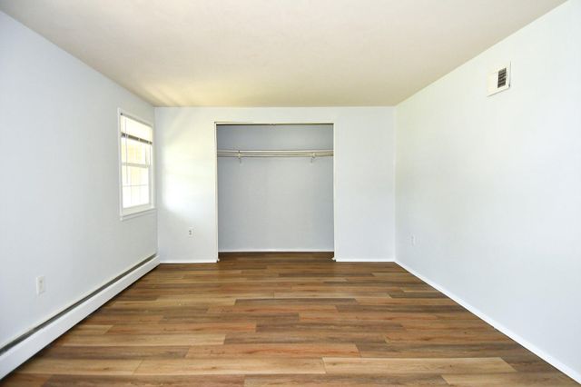 14716 DUNBAR LN, Woodbridge, VA 22193