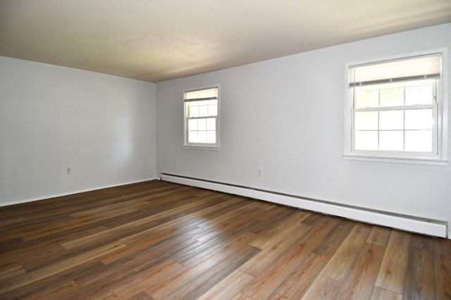 14716 DUNBAR LN, Woodbridge, VA 22193