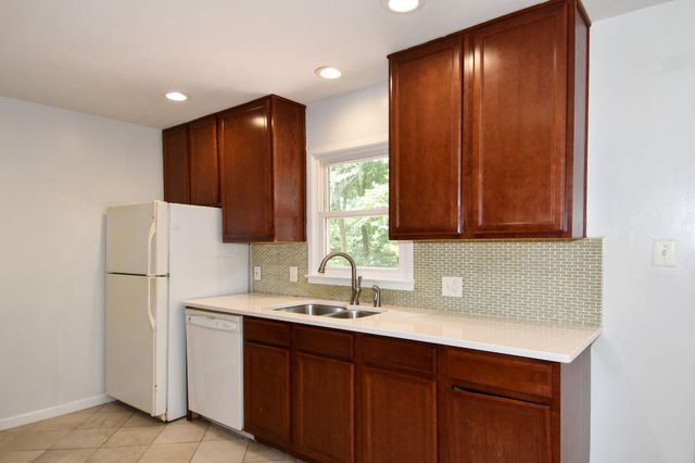 14716 DUNBAR LN, Woodbridge, VA 22193