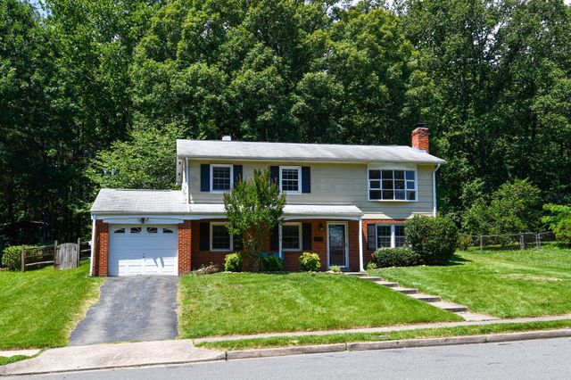 14716 DUNBAR LN, Woodbridge, VA 22193