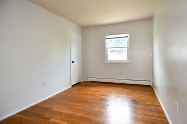 14716 DUNBAR LN, Woodbridge, VA 22193