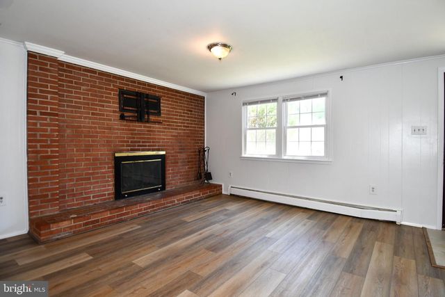 14716 DUNBAR LN, Woodbridge, VA 22193