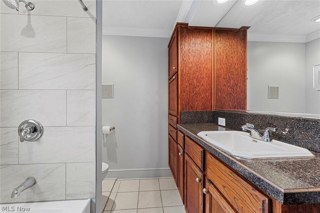 1123 W 6th Street, Lorain, OH 44052