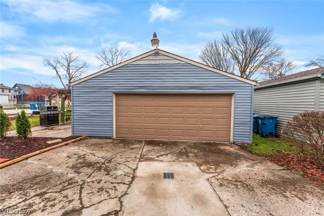 1123 W 6th Street, Lorain, OH 44052