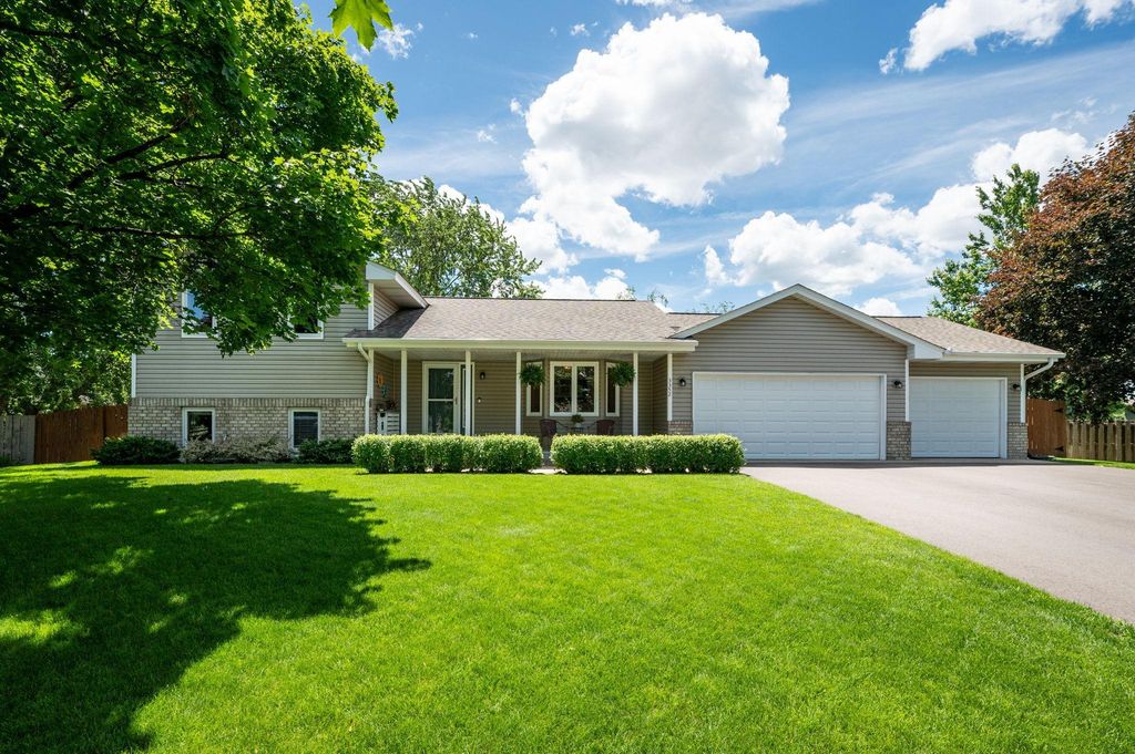 3352 132nd Circle NW, Coon Rapids, MN 55448