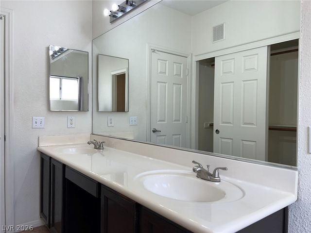 7450 South Eastern Avenue 1018, Las Vegas, NV 89123