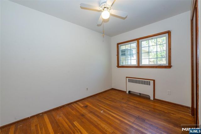 60 Sutton Avenue, Totowa, NJ 07512