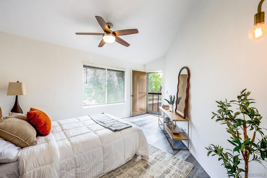 Image 11 of property listing at 7390 Mission Trails 94, Santee, CA 92071