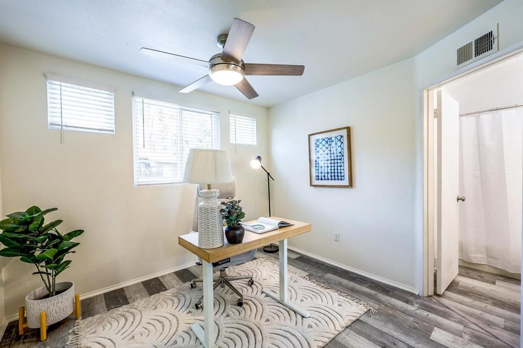 Image 14 of property listing at 7390 Mission Trails 94, Santee, CA 92071