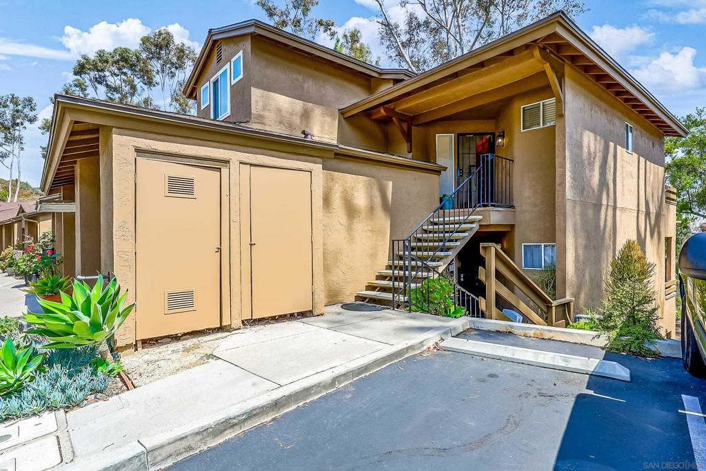 Image 18 of property listing at 7390 Mission Trails 94, Santee, CA 92071