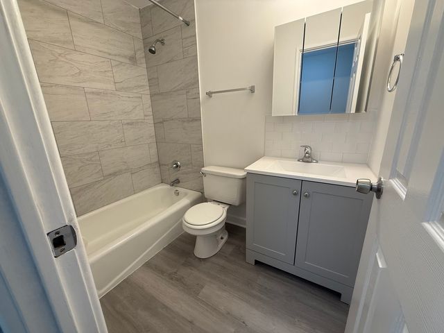 3001 Thatcher Avenue 5O, River Grove, IL 60171