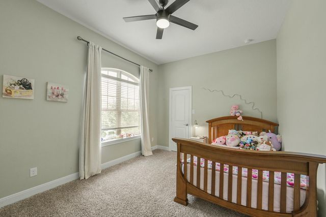 6 S Wheatleigh Drive, Tomball, TX 77375