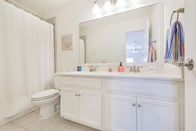 6 S Wheatleigh Drive, Tomball, TX 77375