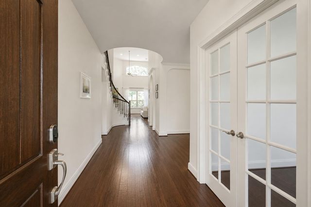 6 S Wheatleigh Drive, Tomball, TX 77375