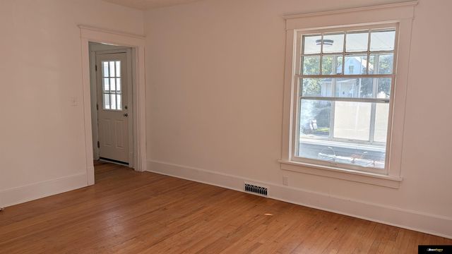 1944 S 11 Street, Omaha, NE 68108