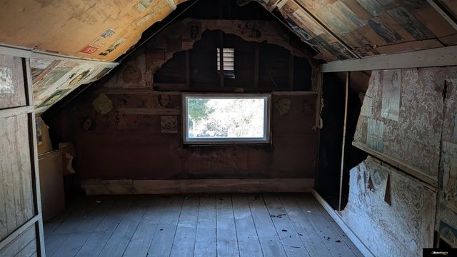 1944 S 11 Street, Omaha, NE 68108