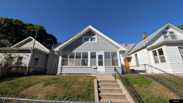 1944 S 11 Street, Omaha, NE 68108