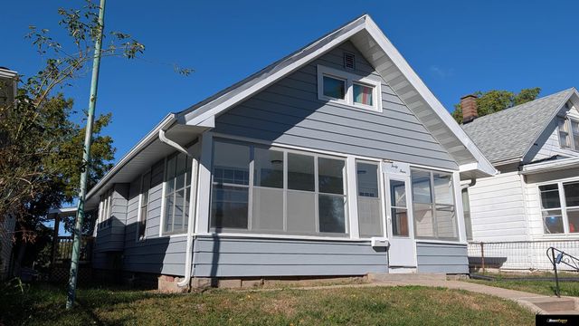 1944 S 11 Street, Omaha, NE 68108