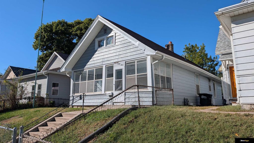 1944 S 11 Street, Omaha, NE 68108