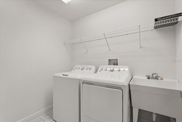 30433 ISLAND CLUB DRIVE, Tavares, FL 32778