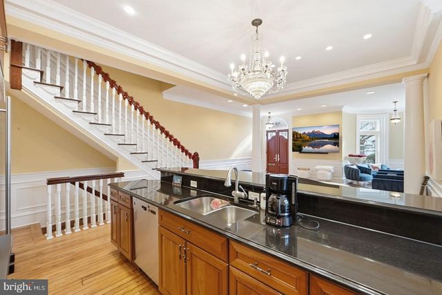 949 S ST NW, Washington, DC 20001