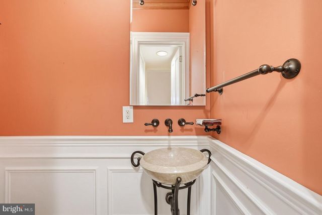 949 S ST NW, Washington, DC 20001