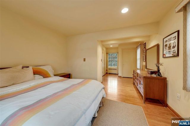 460 Maple Avenue, Twp Of Washington, NJ 07676