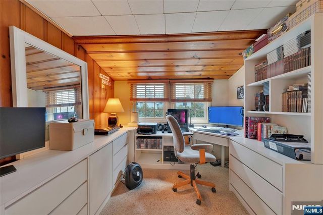 460 Maple Avenue, Twp Of Washington, NJ 07676