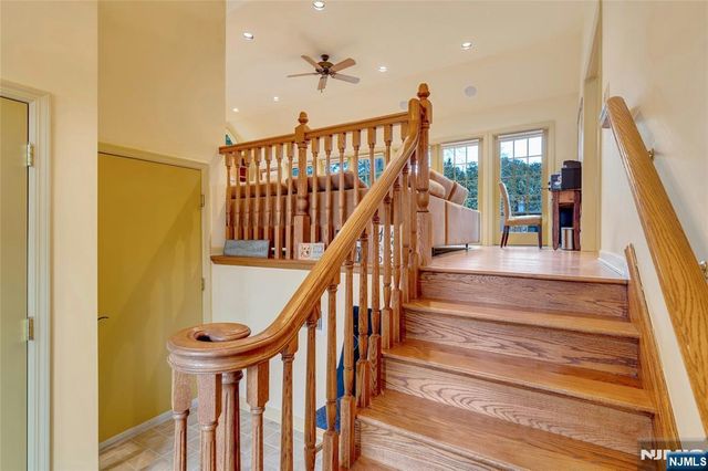 460 Maple Avenue, Twp Of Washington, NJ 07676