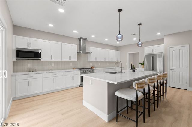 2100 Burtonsville Drive, Henderson, NV 89044