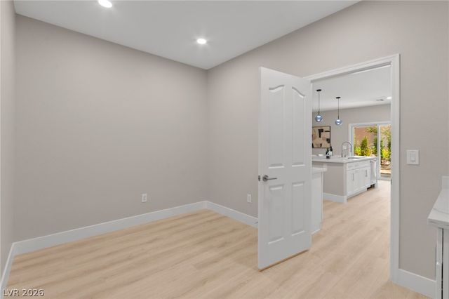 2100 Burtonsville Drive, Henderson, NV 89044