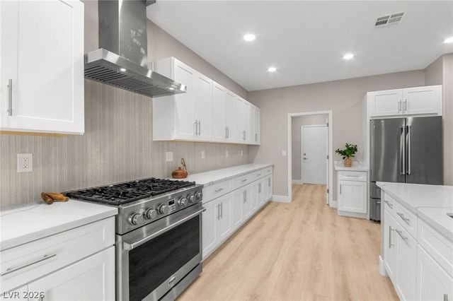 2100 Burtonsville Drive, Henderson, NV 89044