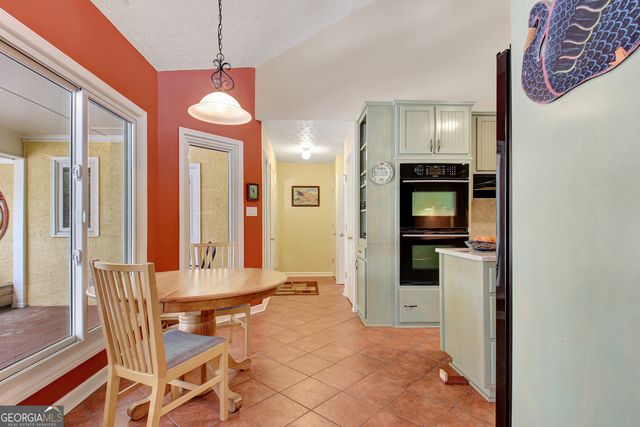 205 Kristie Lane, Tyrone, GA 30290