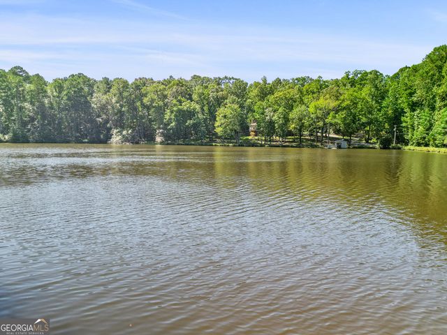 205 Kristie Lane, Tyrone, GA 30290