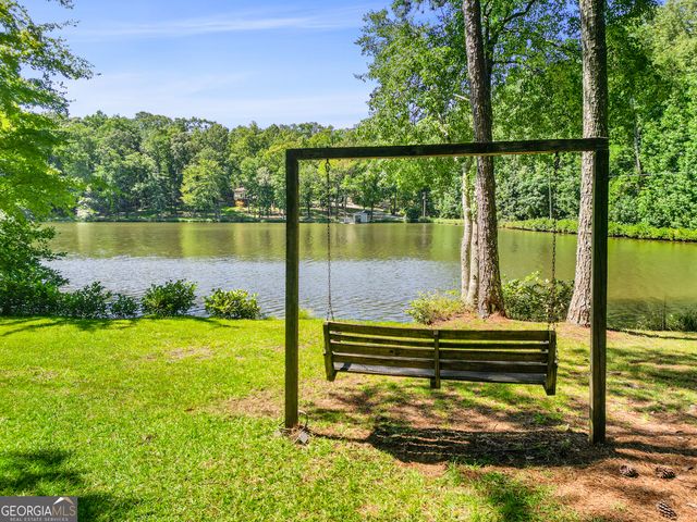 205 Kristie Lane, Tyrone, GA 30290