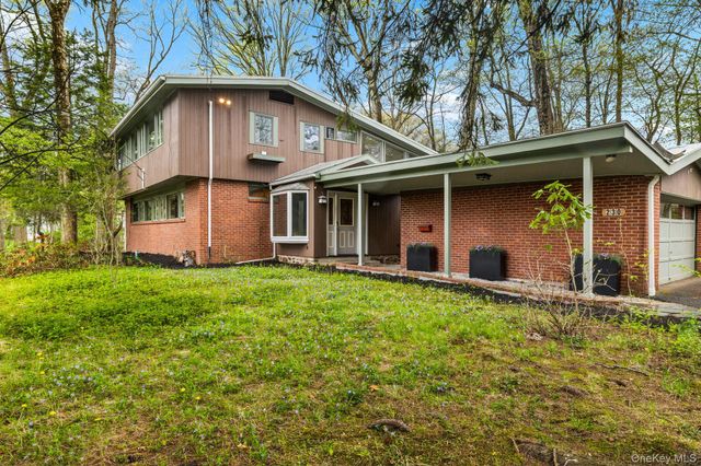 230 Sickletown Road, West Nyack, NY 10994
