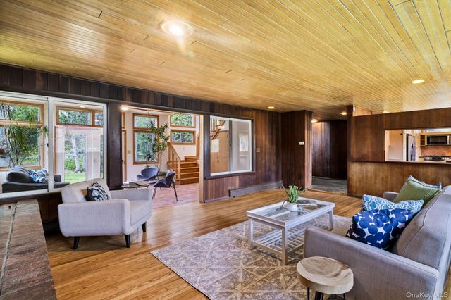 230 Sickletown Road, West Nyack, NY 10994