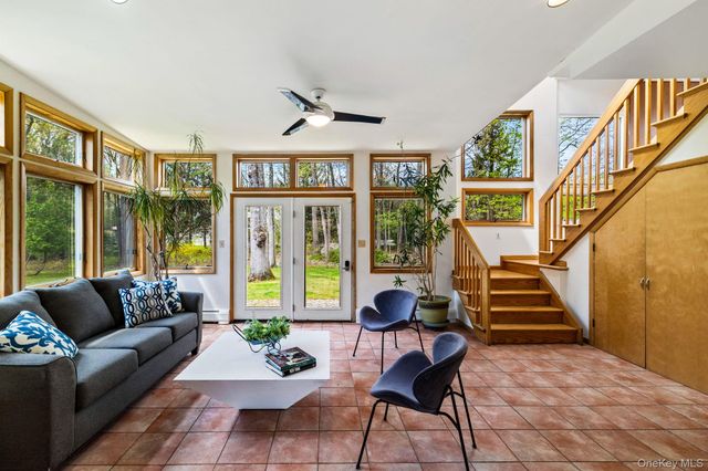 230 Sickletown Road, West Nyack, NY 10994